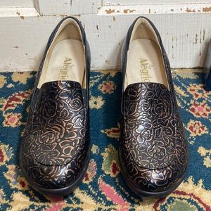 🍄Alegria Emm-548 By PG Lite Floral Print Clogs